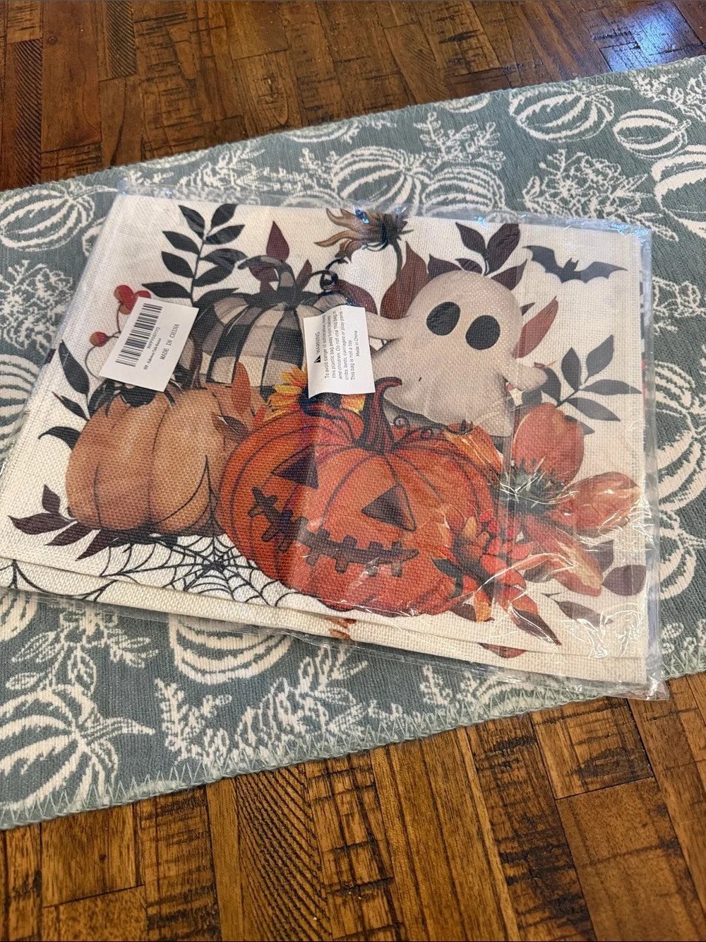 Halloween Pumpkin & Ghost Table Runner